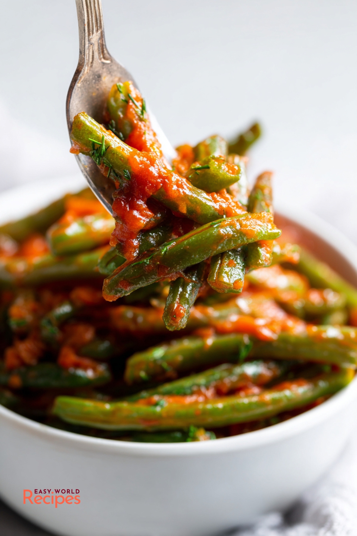 Greek Green Beans (Fasolakia Ladera) - EasyWorldRecipes